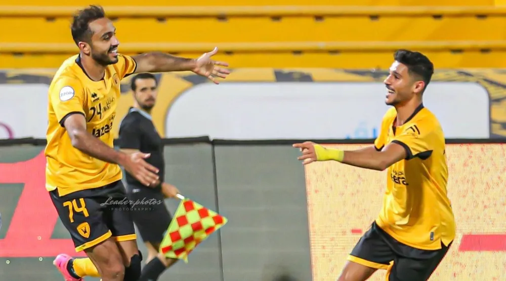 «كهربا» يحتفل بأحد أهدافه مع القادسية الكويتي (موقع النادي)