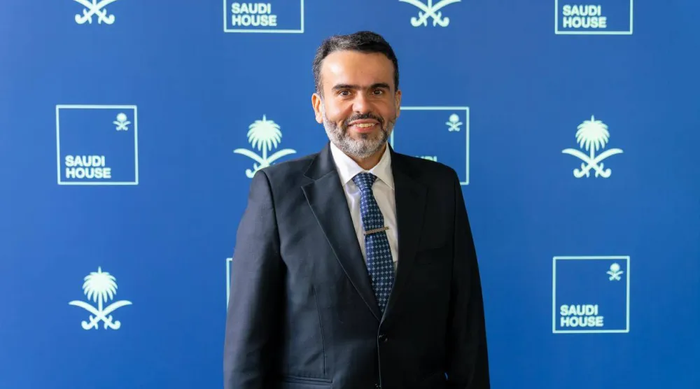 الرئيس التنفيذي لـ«صندوق البنية التحتية الوطني» على هامش أعمال «دافوس» (الشرق الأوسط)