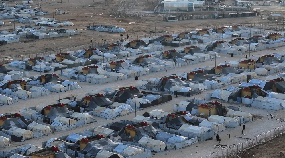 لقطة جوية تُظهر «مخيم الهول» في محافظة الحسكة شمال شرقي سوريا (أ.ب)