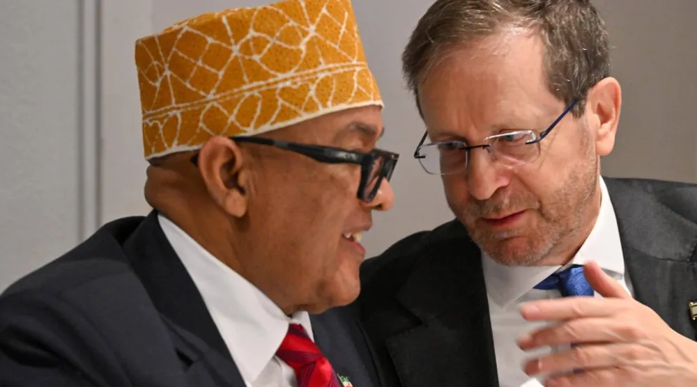 الرئيس الإسرائيلي يلتقي قائد إقليم أرض الصومال الانفصالي على هامش منتدى دافوس (حساب هرتسوغ على إكس)