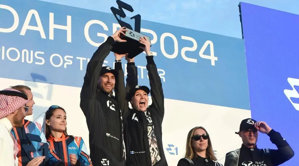 ثنائي فريق توم برادي تُوّج بلقب النسخة الماضية في جدة (واس)