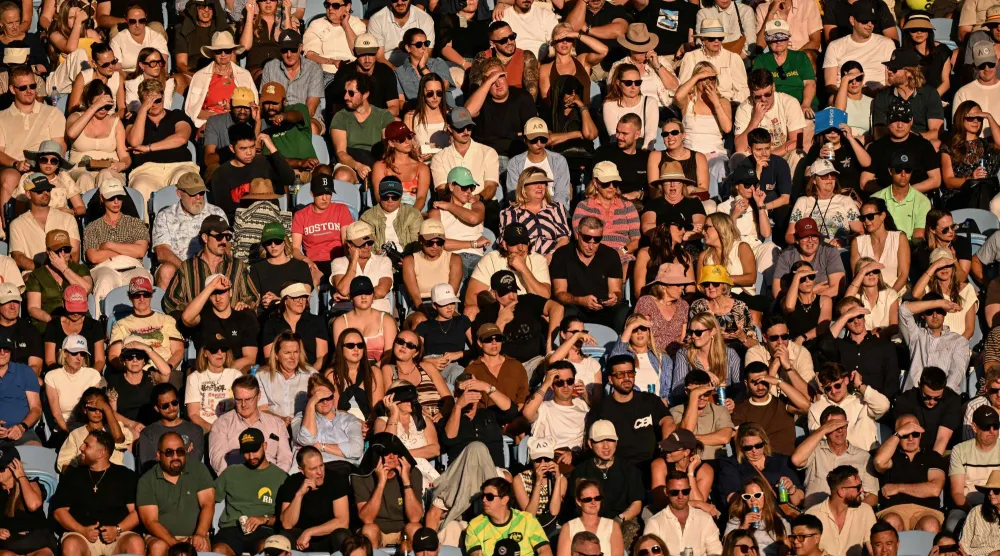 مباريات أستراليا المفتوحة تأثرت بالحرارة (أ.ف.ب)