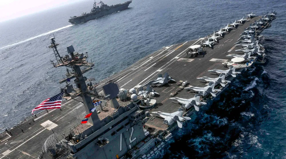 حاملة الطائرات الأميركية «نيميتز يو إس إس أبراهام لينكولن» (أرشيفية - أ.ف.ب)