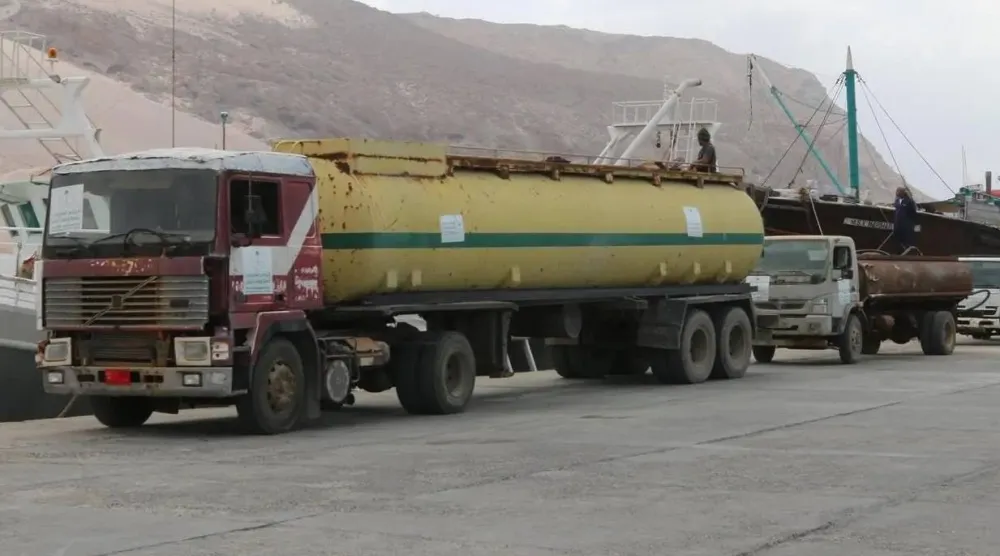 تدعم منحة المشتقات النفطية استمرارية الخدمات وتشغيل المنشآت الحيوية في اليمن (واس)