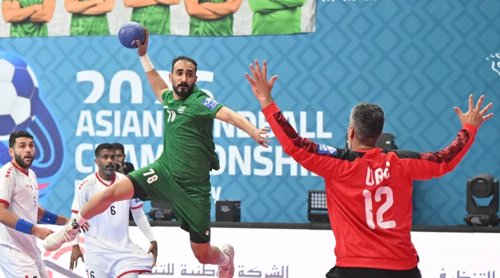 من المواجهة التي جمعت السعودية والإمارات في بطولة آسيا لليد (الشرق الأوسط)
