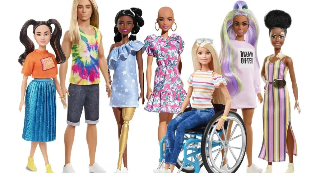 بعض من دمى باربي المصابات بحالات جسدية خاصة (شركة ماتيل)
