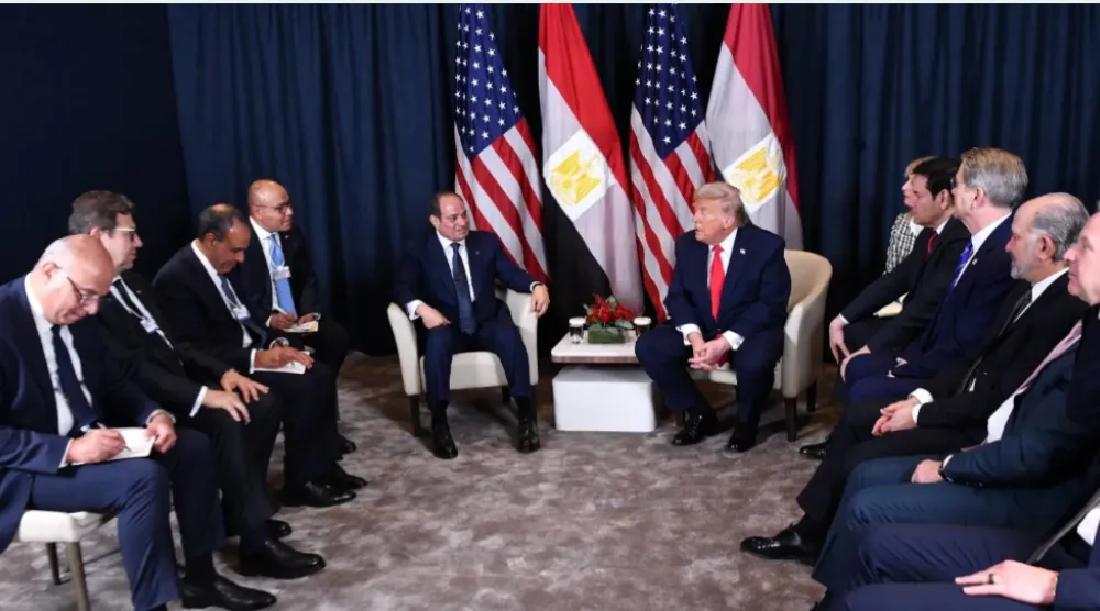 محادثات السيسي وترمب في دافوس الأربعاء الماضي (الرئاسة المصرية)