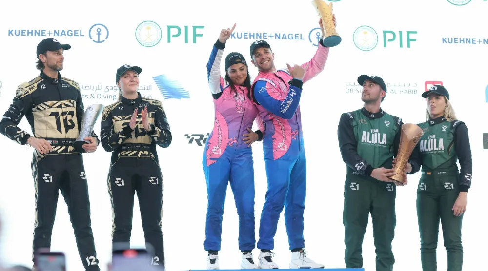 أبطال المراكز الثلاث الأولى على منصة التتويج (تصوير: عدنان مهدلي)