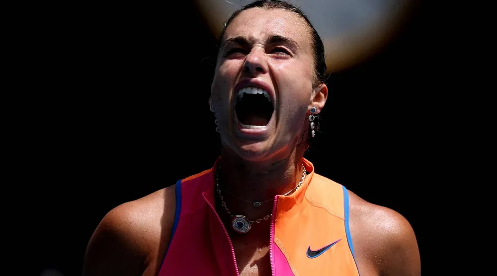 أظهرت أرينا سابالينكا مجدداً تفوقها في ​الأشواط الفاصلة (رويترز)