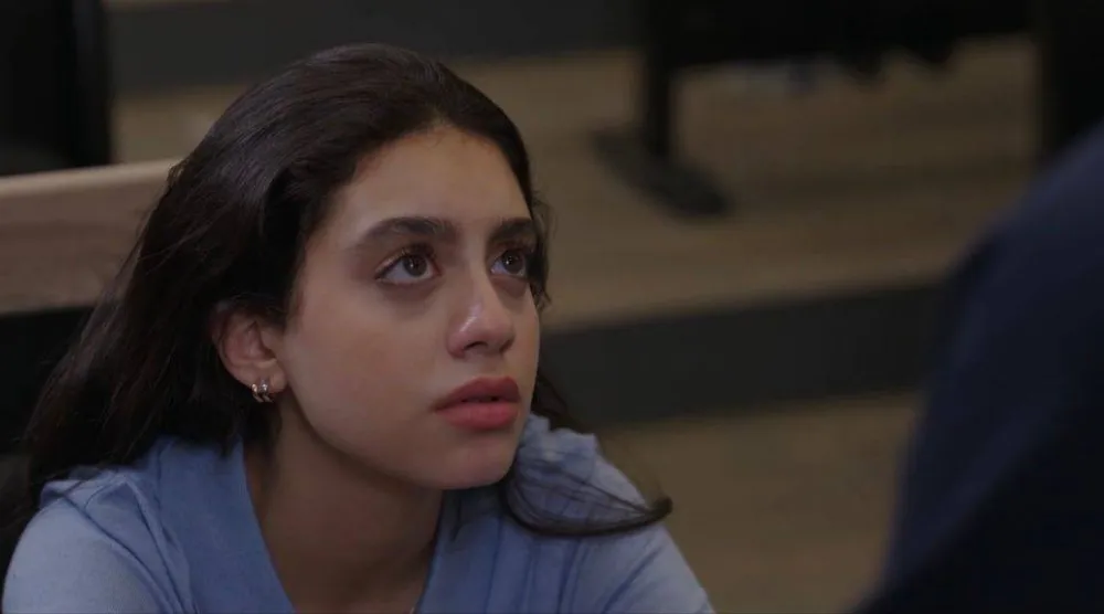 ياسمينا العبد خاضت أولى تجاربها في الدراما التلفزيونية من خلال المسلسل (الشركة المنتجة)