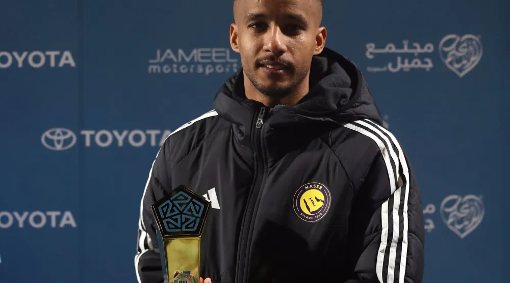 غريب لم يوقع أي عقد رسمي مع الهلال والتفاوض جارٍ بينهما (الدوري السعودي للمحترفين) 