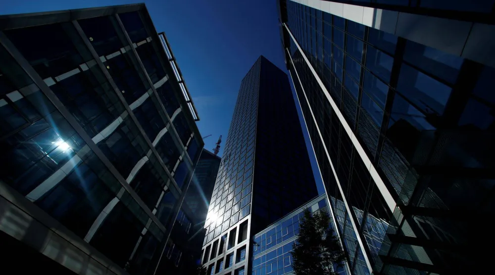 مبانٍ مكتبية في الحي المالي بمدينة فرنكفورت الألمانية (رويترز)