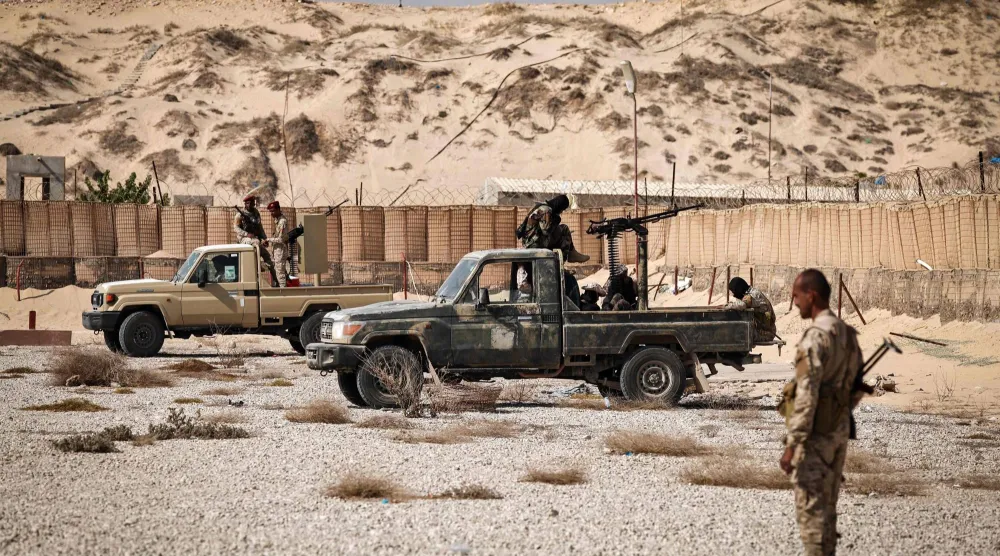 قوات يمنية في مدينة المكلا بمحافظة حضرموت (أ.ف.ب)