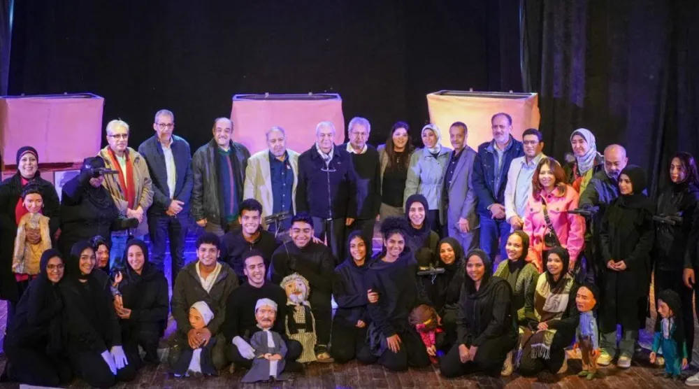 العرض المسرحي للعرائس تناول جوانب إنسانية في حياة أم كلثوم (أكاديمية الفنون)