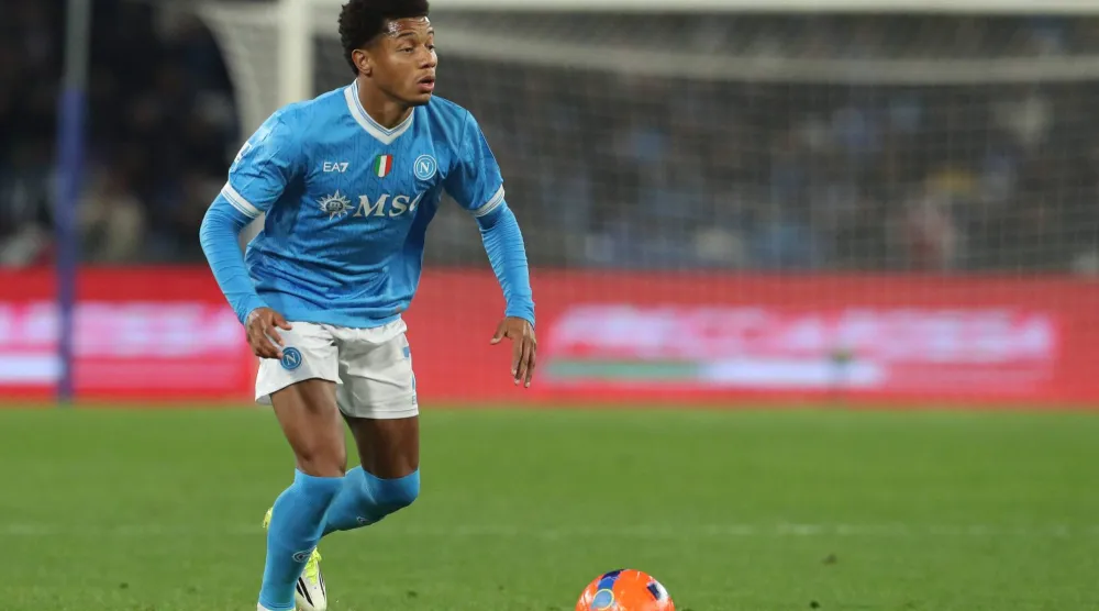 ديفيد نيريس جناح فريق نابولي (أ.ف.ب)