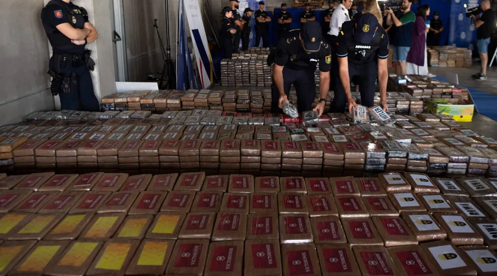 İspanya'da ele geçirilen kokainin bir kısmı, 25 Ağustos 2023 (AFP)