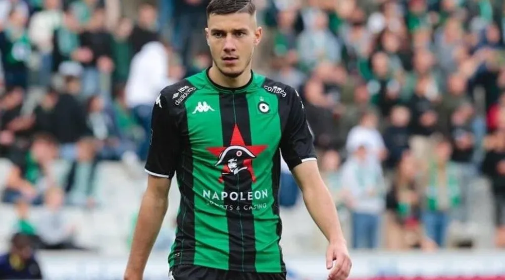 الليتواني إدغاراس أوتكوس يقترب من الخلود (نادي سيركل بروج)