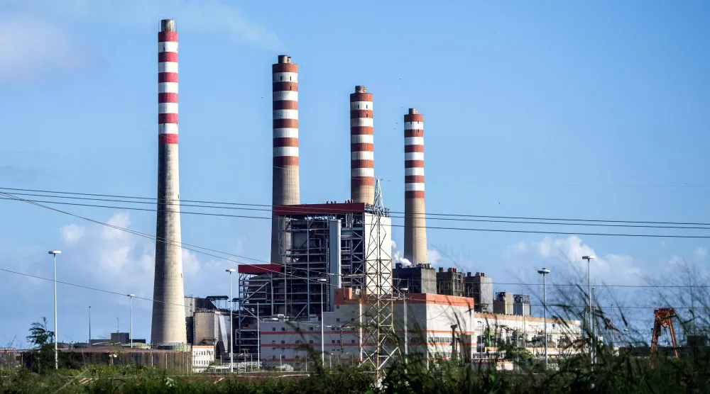 مصفاة إل باليتو في بويرتو كابيلو، ولاية كارابوبو، فنزويلا (أ.ف.ب)