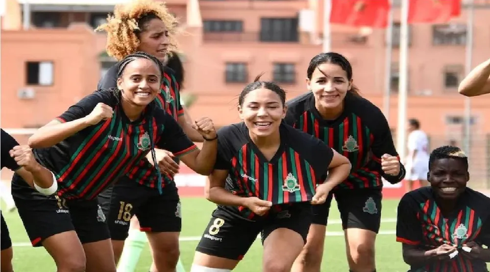 تخوض لاعبات نادي الجيش الملكي المغربي مواجهة تاريخية أمام آرسنال الإنجليزي (الجيش الملكي المغربي)