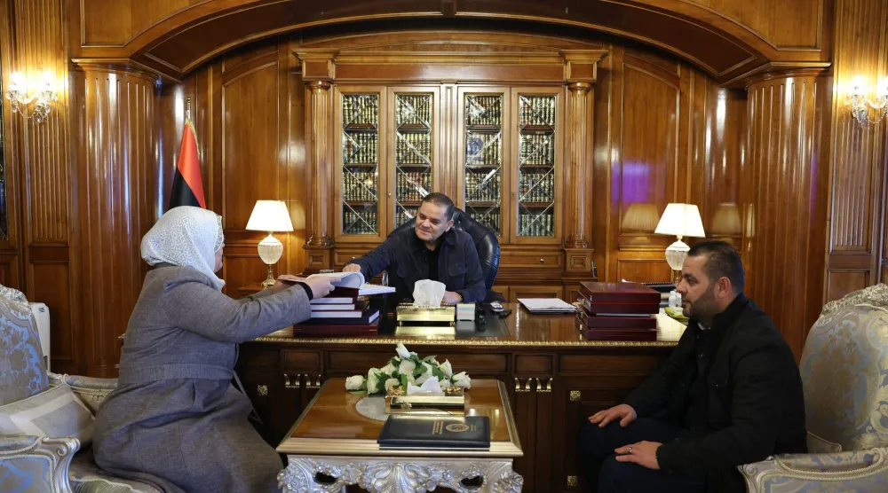 وزيرة العدل الليبية تسلم رئيس حكومة الوحدة في غرب ليبيا التقارير الحقوقية (حكومة الوحدة)