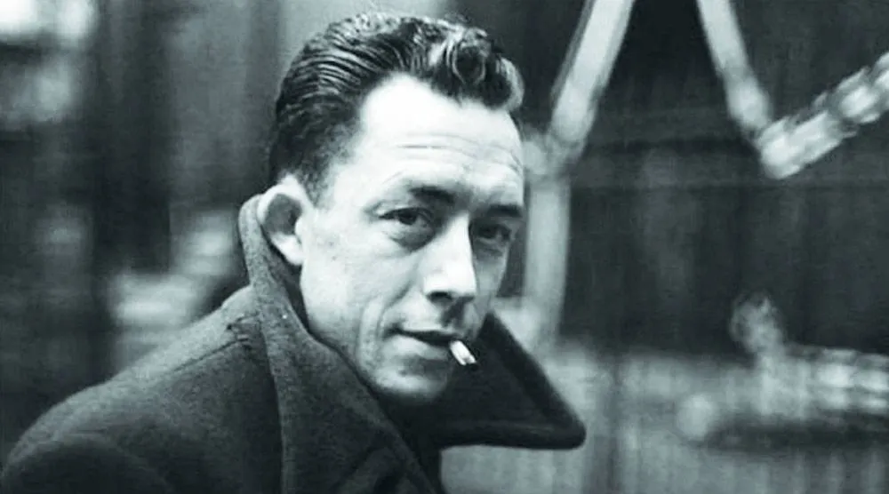 «برميل سارتر»... استعادة «متأخرة» لسرديات الوجودية