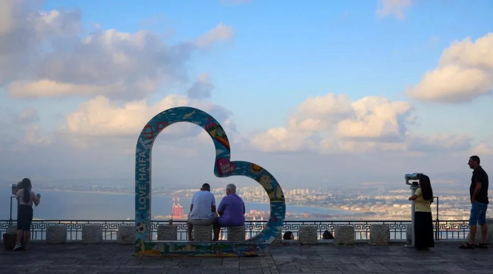 2025'te 182 bin doğumun gerçekleştiği Ortadoğu ülkesinin nüfusu 112 bin artarak 10,2 milyona yaklaştı (AFP/Arşiv)