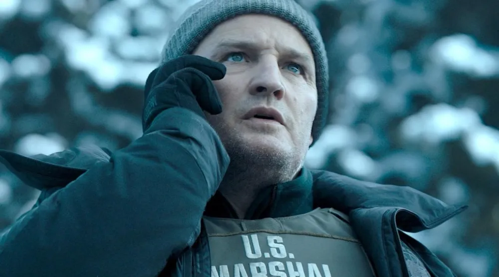 56 yaşındaki Avustralyalı aktör Jason Clarke, Maymunlar Cehennemi: Şafak Vakti (Dawn of the Planet of the Apes) ve Terminatör 5: Yeniden Doğuş (Terminator Genisys) gibi filmlerle de tanınıyor (Apple TV)