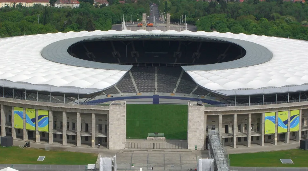 الملعب الأولمبي بالمدينة سوف يواصل استضافة المباراة النهائية لبطولة كأس ألمانيا لكرة القدم (وسائل إعلام ألمانية)