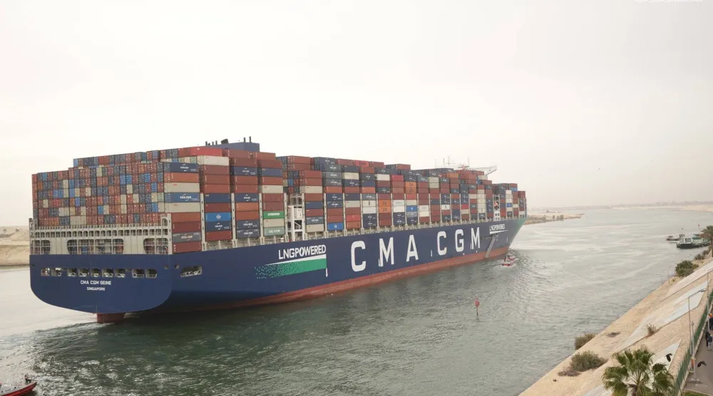 القناة شهدت عبور سفينة حاويات فرنسية عملاقة الخميس (هيئة قناة السويس)