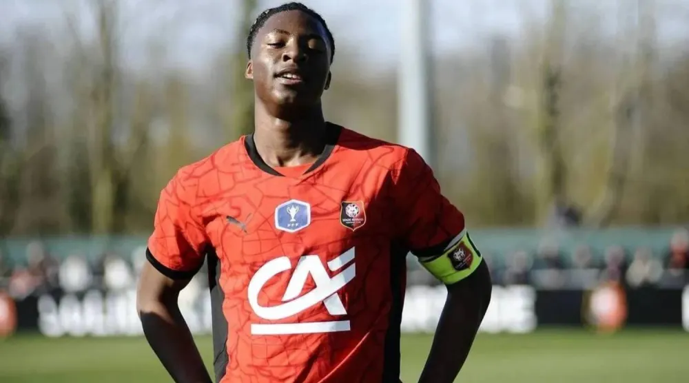 قادر ميتي ينضم للهلال (نادي رين) 