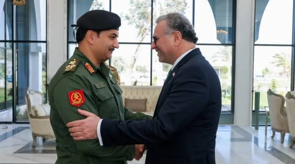 صدام حفتر مستقبلاً بولس في القيادة العامة 25 يناير (القيادة العامة) 