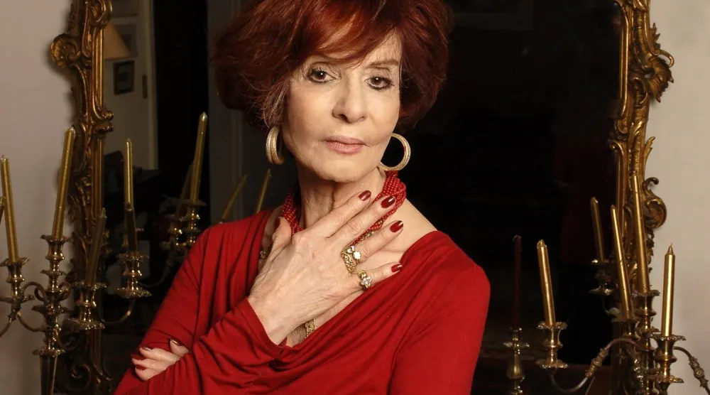 فينوس خوري غاتا ابنة بشري بلدة جبران خليل جبران (وسائل التواصل)