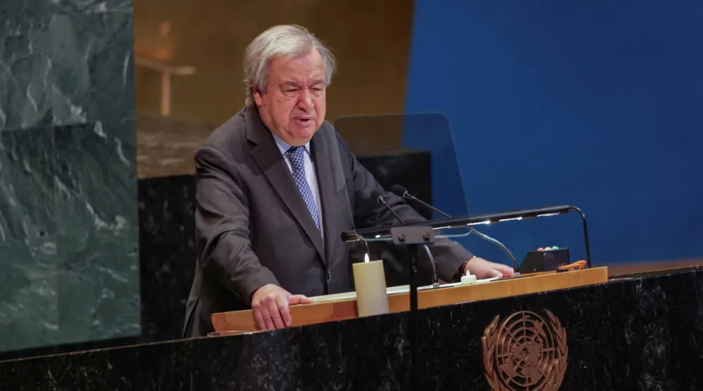 الأمين العام للأمم المتحدة أنطونيو غوتيريش يلقي كلمةً في مقر الأمم المتحدة في مانهاتن بمدينة نيويورك 27 يناير 2026 (رويترز)