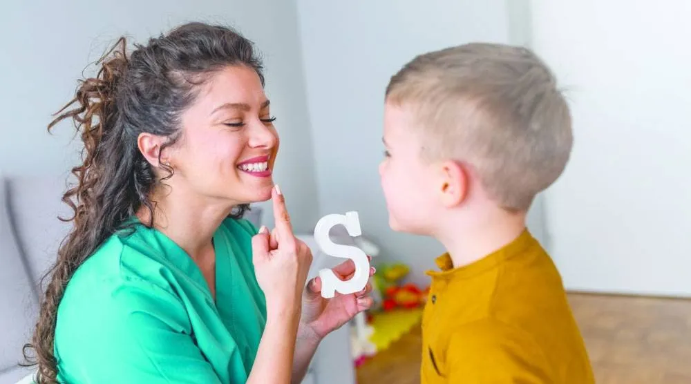 التدخل المبكر يساعد الأطفال المصابين بالتوحد على تحسين النطق