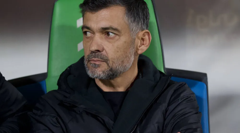 البرتغالي سيرجيو كونسيساو مدرب فريق الاتحاد (تصوير: نايف العتيبي)