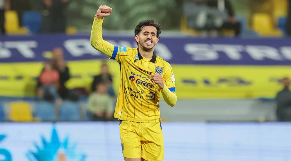 القحطاني محتفلاً بهدف الفوز على الأخدود (دوري روشن)