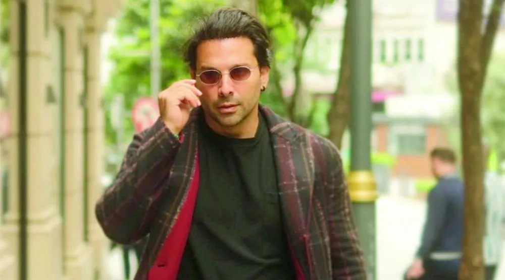 جو طراد لـ«الشرق الأوسط»: عاتبٌ لغياب تكريمي في بلدي