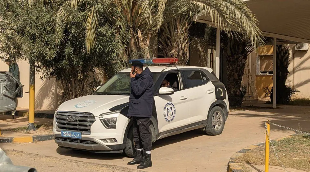 عنصر أمني في مدينة الزاوية الخميس الماضي (مديرية أمن المدينة)