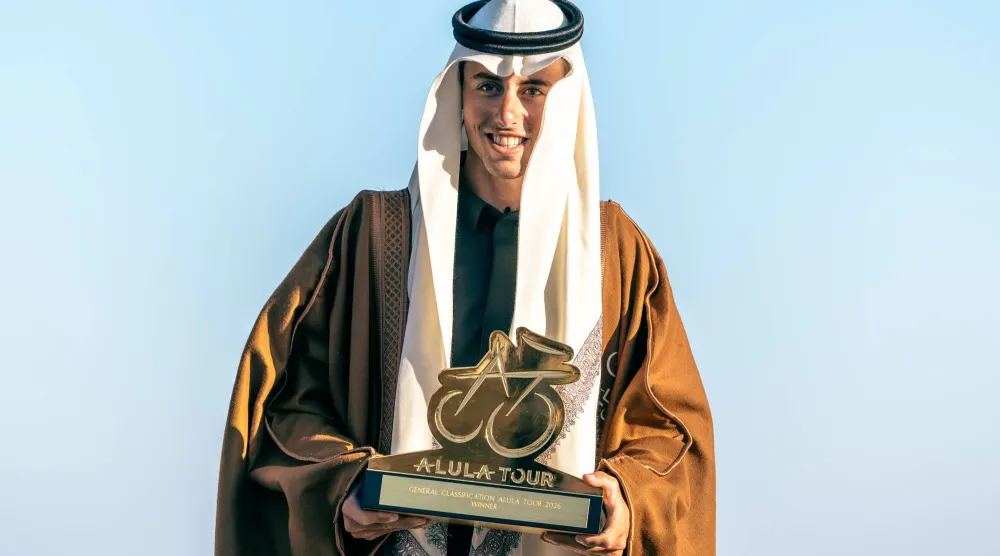 البطل السويسري تُوج باللقب مرتدياً الزي السعودي (الشرق الأوسط)