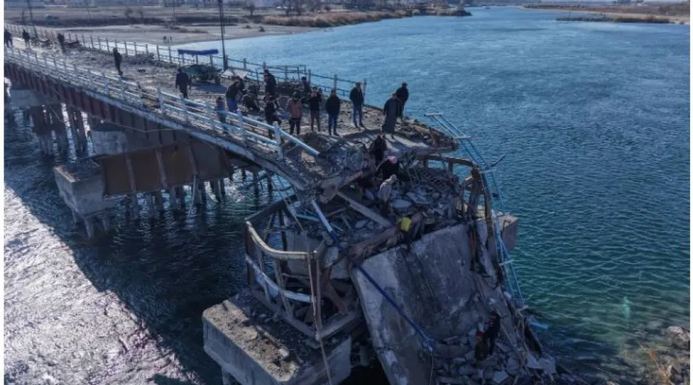 Şam, SDG'ye 4 günlük süre verdi... ve Washington, Kürtlerin DEAŞ ile mücadeledeki misyonunun sona erdiğini ilan etti