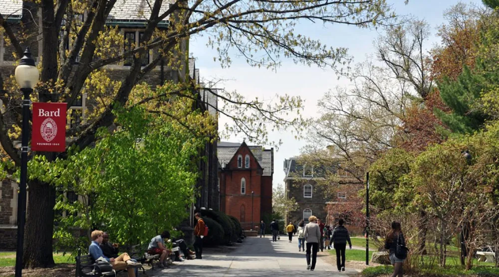 Amerikan yazar Philip Roth, Bard College'da bir dönem ders vermişti (Bard College)