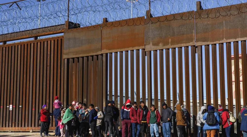 Donald Trump'ın "sınır çarı" diye tanımladığı Tom Homan, 2025'te 580 bine yakın kişiyi sınır dışı ettiklerini duyurmuştu (Reuters)