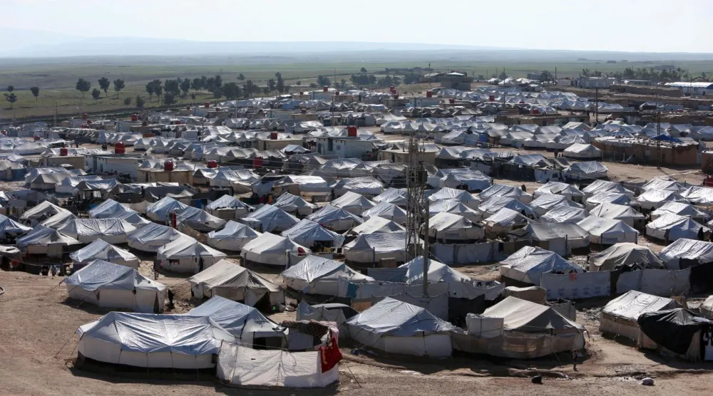 El Hol kampı ilk olarak 1991'de Körfez Savaşı'ndan kaçan Iraklı mülteciler için kurulmuştu (Reuters)