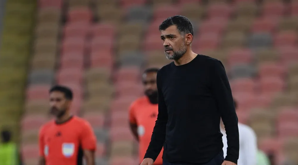 سيرجو كونسيساو مدرب الاتحاد (تصوير: علي خمج) 