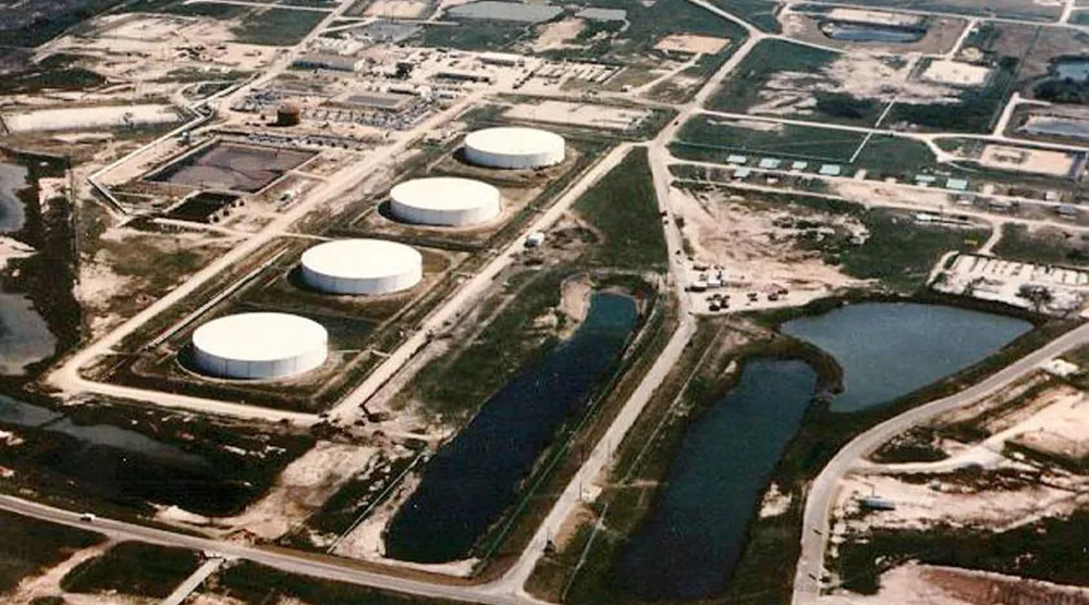 منشأة تخزين الاحتياطي البترولي الاستراتيجي في برايان ماوند في مقاطعة برازوريا تكساس (رويترز)
