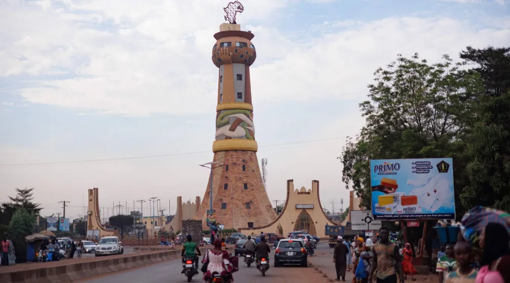 «برج أفريقيا» في قلب العاصمة المالية باماكو (أرشيفية - أ.ف.ب)