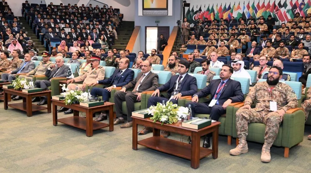 جانب من حفل تدشين مبادرة «إدماج» في العاصمة الباكستانية إسلام آباد الاثنين (واس)