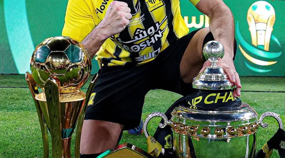 بنزيمة حقق جائزة أفضل لاعب في الدوري 2024 - 2025 (نادي الاتحاد)