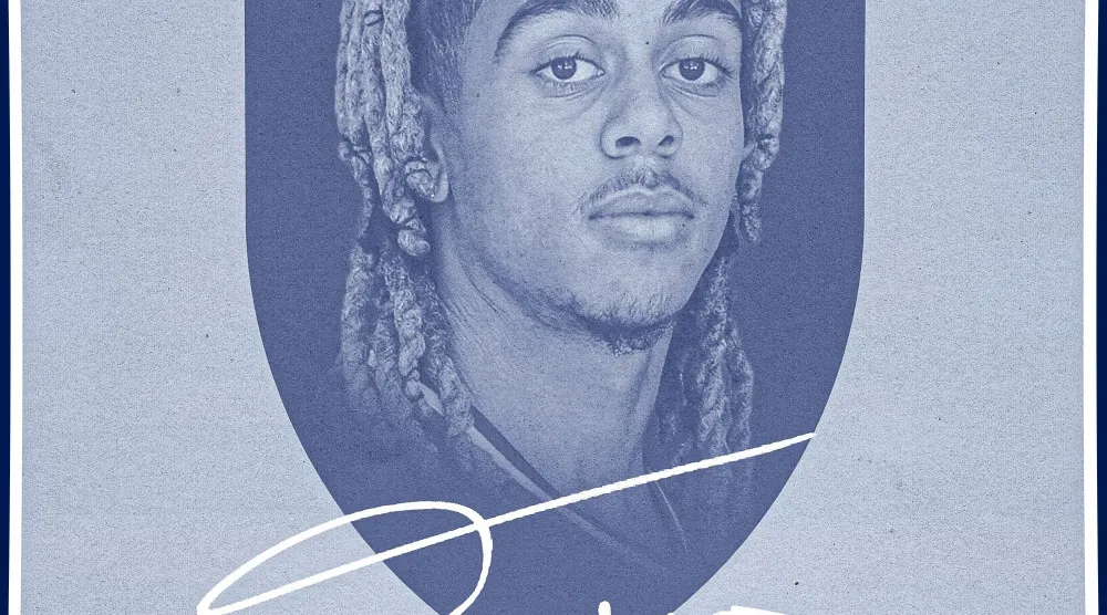 يُعد سايمون بوابري المولود عام 2006 من أبرز المواهب الفرنسية الصاعدة (الهلال)