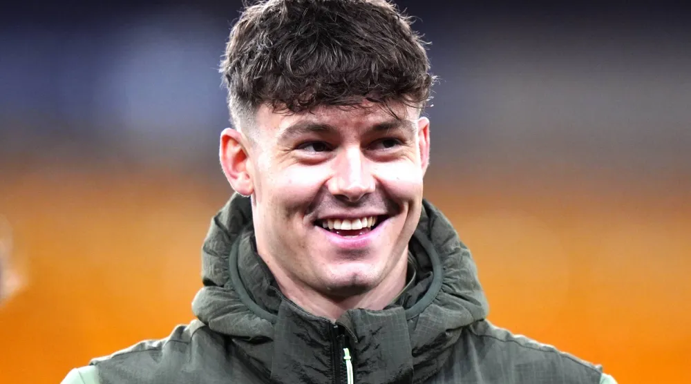 يورغن ستراند لارسن إلى كريستال بالاس (د.ب.أ)